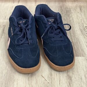 Women’s Reebok Navy & Pink Sneakers